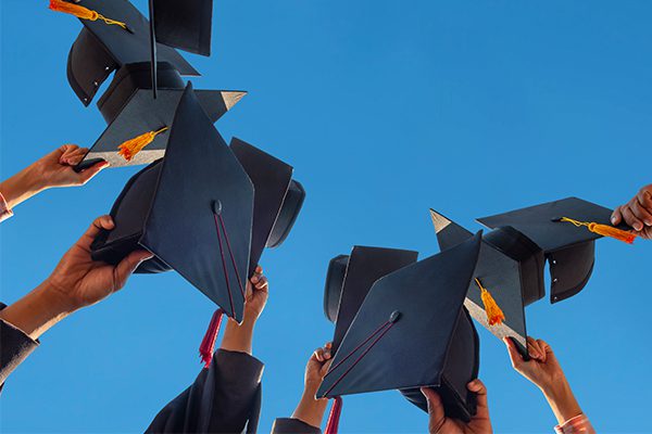 Economist Hits Out At Govt Over International Student ‘Scam’ 1 Economist slams federal government for international student 'immigration scam'