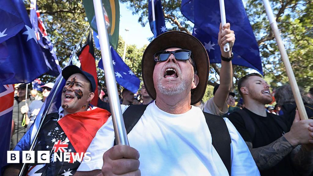 Thousands Turn Out For Anti-Immigration Rallies In Australia 1 Thousands attend Australia anti-immigration rallies