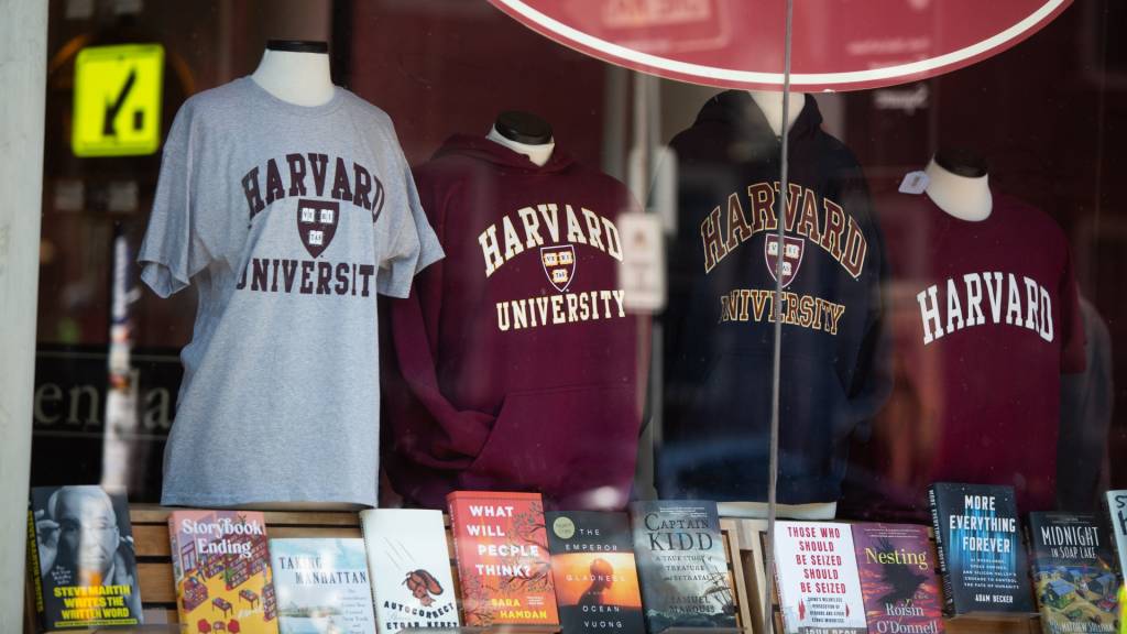 International students turning from US to Australia
